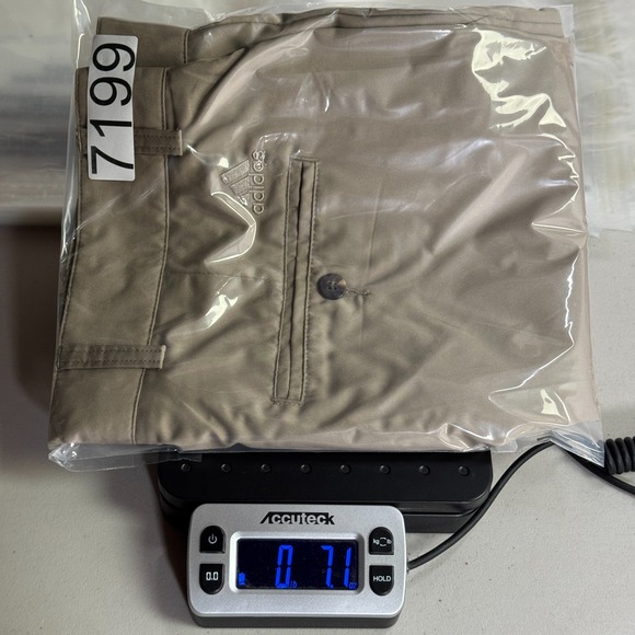 Adidas Climalite Chino Shorts Mens 32 Khaki Golf Active Lightweight Sportswear - Picture 14 of 14